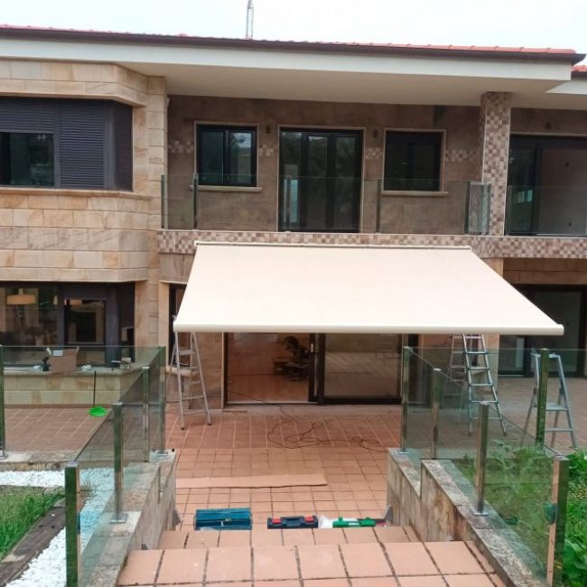 Toldos cofre extensible
